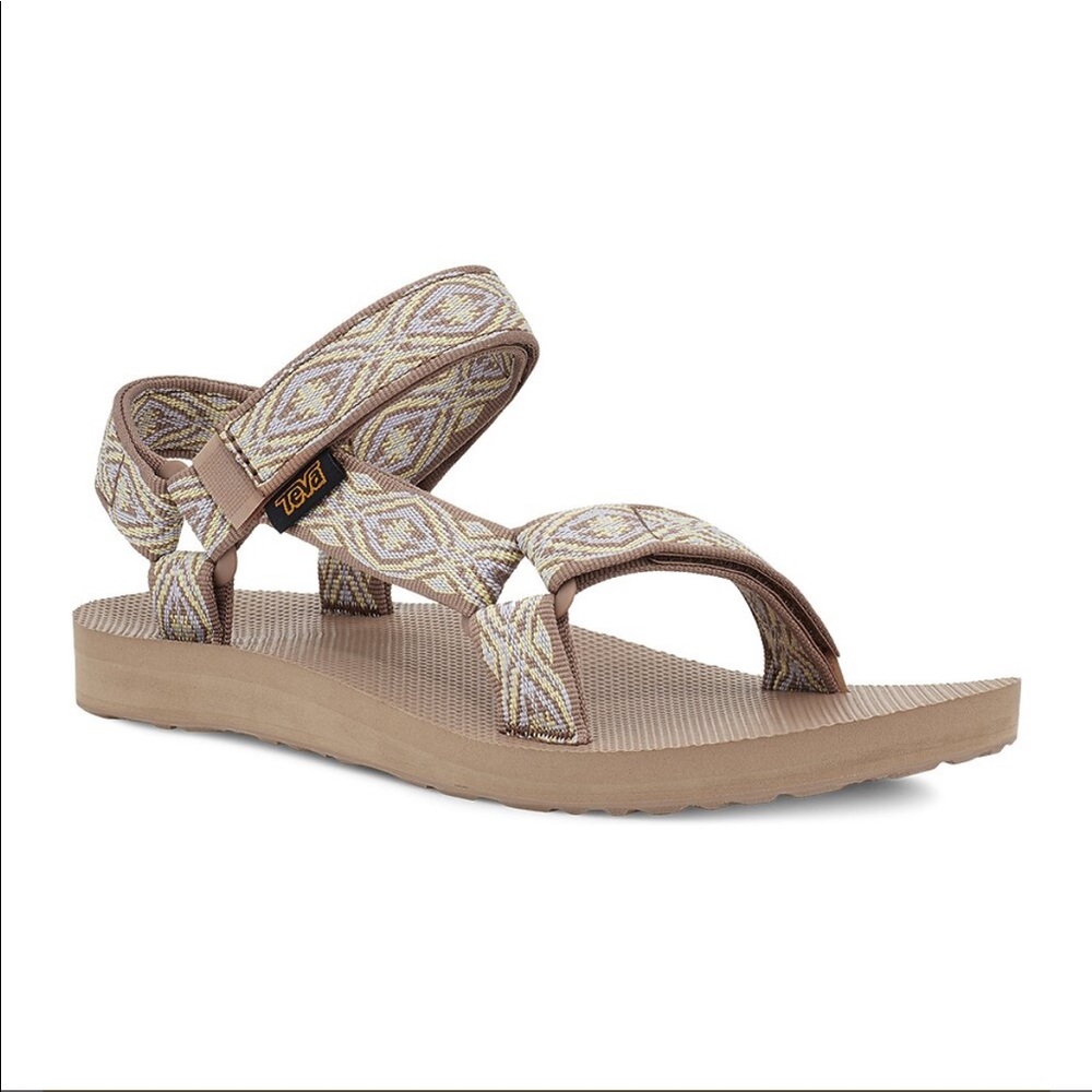 ISO (in search of) Teva Hypnosis Macaron Sandals - size 8